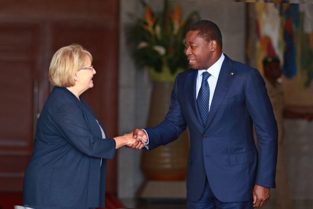 Le Président de la République SEM Faure Essozimna Gnassingbé a reçu, ce 08 octobre 2019, l’ambassadeur du Canada au Togo, Mme Heather Cameron.