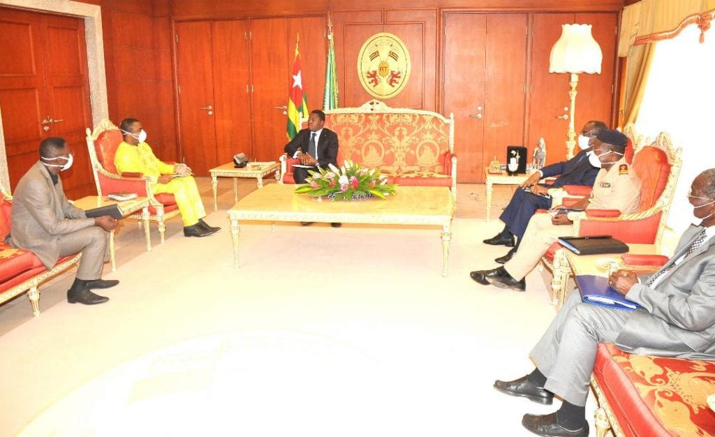 Rencontre entre le chef de l'Etat Faure Gnassingbé et les responsables de l'Unité opérationnelle de prise en charge des malades au Coronavirus