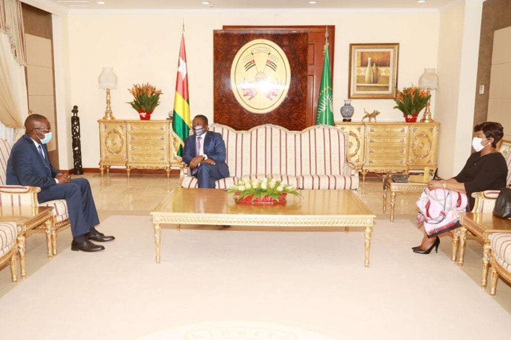 Le Président de la République Faure Essozimna Gnassingbé a reçu, ce 5 mars 2021, une délégation du Comité national de transition (CNT) au Mali conduite par son président Malick Diaw.