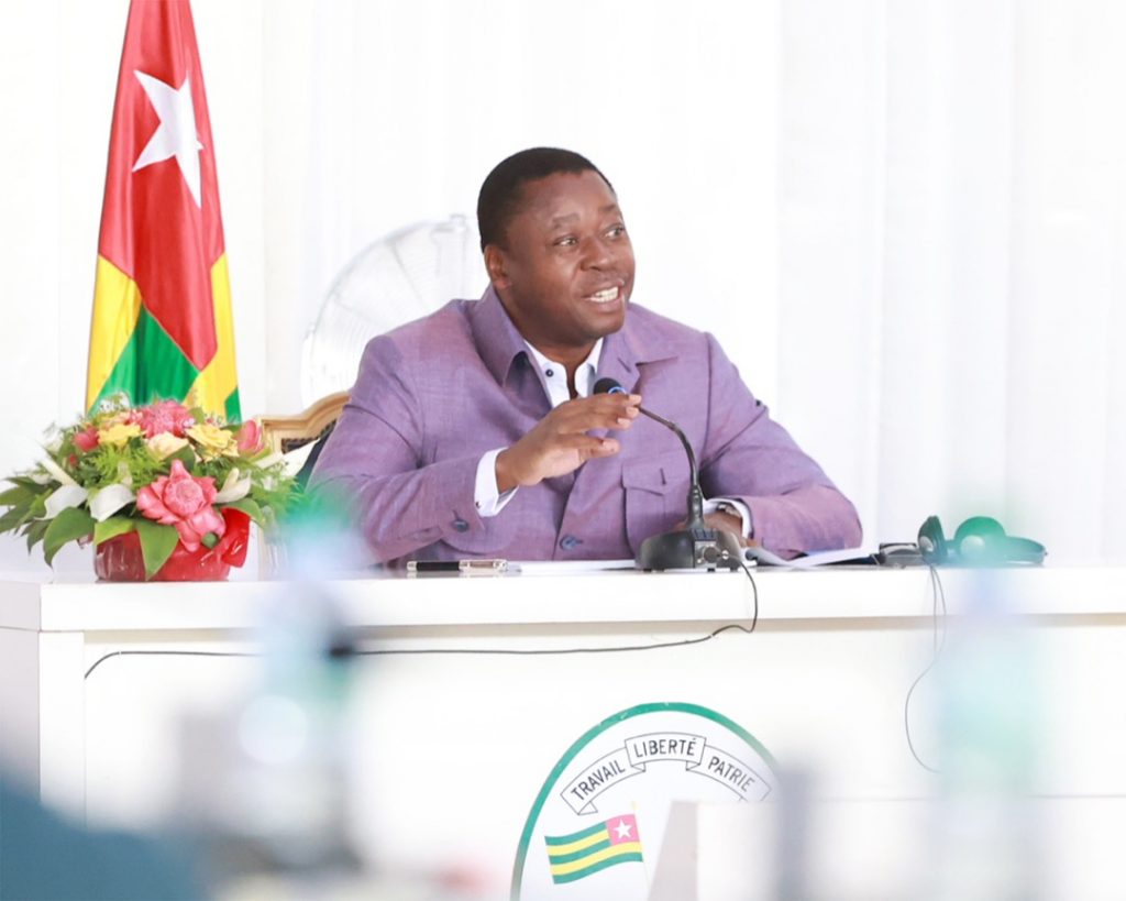 Le Président de la République, Faure Essozimna Gnassingbé a ouvert ce 6 avril 2022 à Kara le premier séminaire gouvernemental de l’année 2022. La rencontre prévue pour deux jours, vise essentiellement à faire le point sur le niveau d’avancement des projets et actions prioritaires contenus dans la feuille de route gouvernementale.