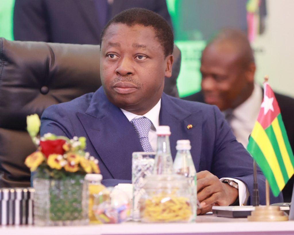 Le Président de la République, Faure Essozimna Gnassingbé prend part ce 4 juin 2022 à Accra au Ghana au sommet extraordinaire de la Conférence des Chefs d’État et de Gouvernement de la Communauté économique des États de l’Afrique de l’Ouest (CEDEAO), consacré au Burkina Faso, à la Guinée et au Mali.