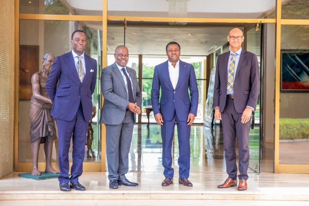 Le Président de la République, Faure Essozimna Gnassingbé s’est entretenu, ce 24 novembre 2022, avec une délégation de l’Ecobank Transnational Incorporated (ETI).