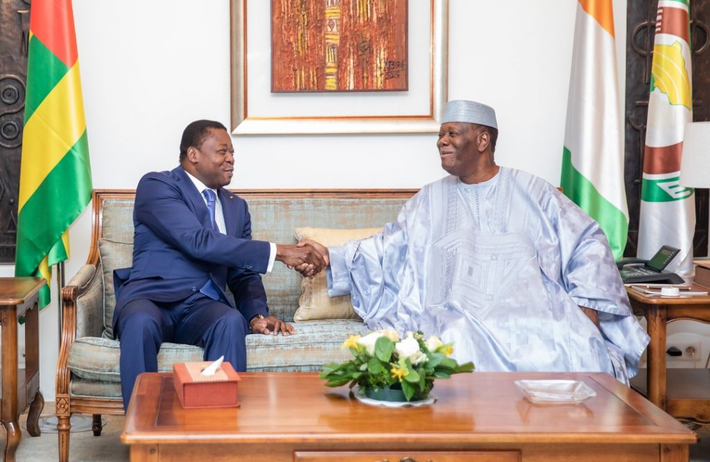 Le Président de la République, Faure Essozimna Gnassingbé, arrivé ce 04 janvier 2023 à Abidjan pour une visite d'amitié et de travail, a eu des échanges en tête-à-tête avec son homologue Alassane Ouattara de Côte d’Ivoire.