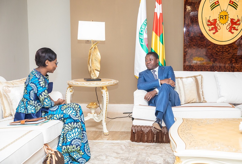 Le Président de la République, Faure Essozimna Gnassingbé s’est entretenu, ce 28 avril 2023, avec la ministre centrafricaine des Affaires étrangères, de la francophonie et des Centrafricains de l’étranger, Madame Sylvie Baïpo-Temon, en visite de travail à Lomé.