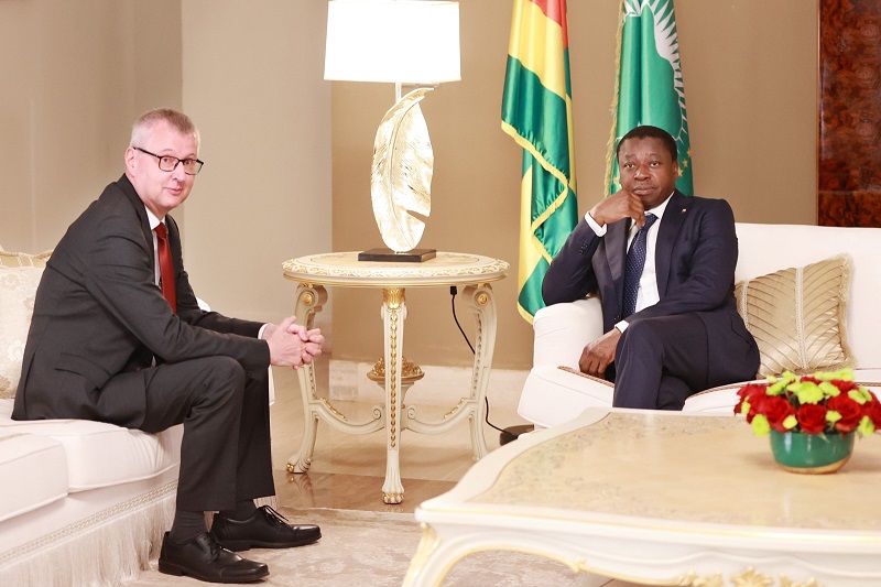 Après quatre ans d’exercice au Togo, l'ambassadeur de la République fédérale d'Allemagne, Matthias Veltin, est arrivé au terme de sa mission. Le diplomate allemand a fait au Président de la République, Faure Essozimna Gnassingbé, le point de la coopération, ce 18 juillet 2023, au cours d’une audience.