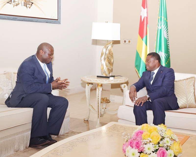 Le Président de la République, Faure Essozimna Gnassingbé a reçu, ce 4 juillet 2023, le ministre des Affaires économiques et des finances de la Gambie, Envoyé spécial du Président Adama Barrow au Forum Infra for Africa.