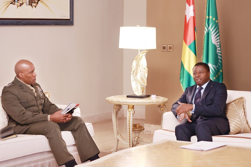 Le Président de la République, Faure Essozimna Gnassingbé s’est entretenu, ce 26 juillet 2023, avec le Gal Michael Langley, Commandant du Commandement militaire des États-Unis en Afrique (AFRICOM), en visite de travail au Togo