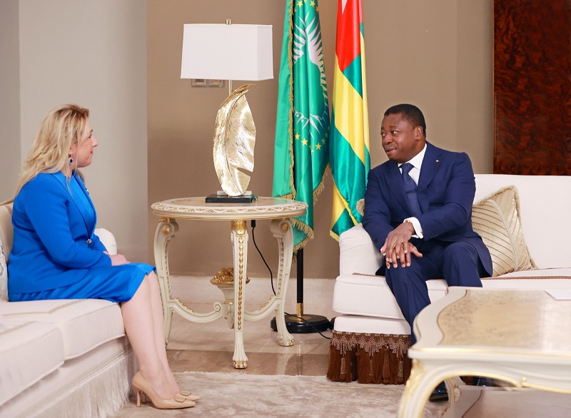 Le Président de la République, Faure Essozimna Gnassingbé a reçu ce mardi 19 septembre 2023, les lettres de créance de la nouvelle ambassadrice de Türkiye près le Togo, Madame Muteber Kılıç