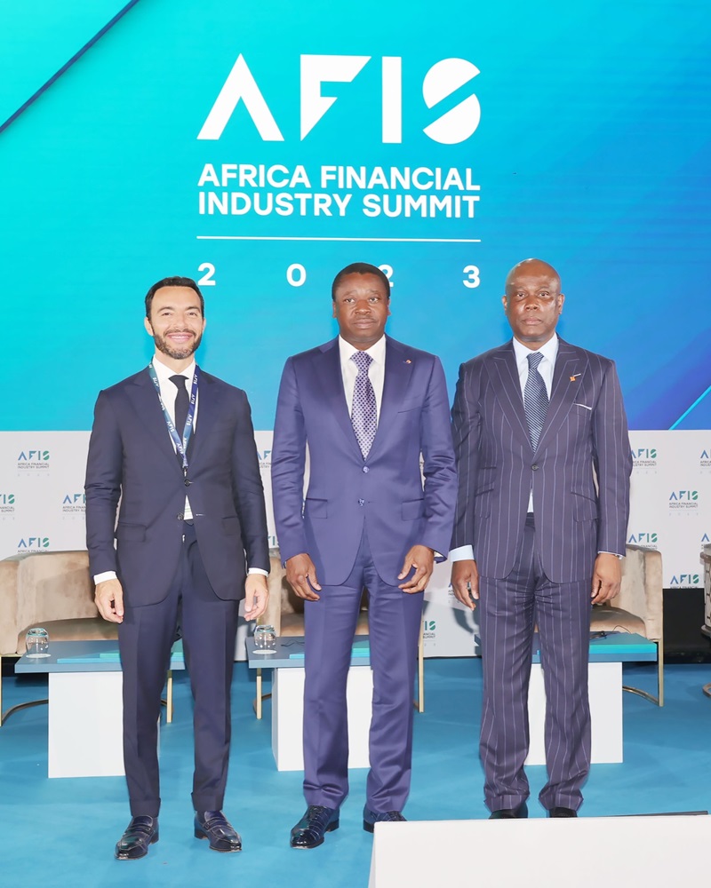 Les travaux du troisième Sommet de l’Industrie financière africaine (AFIS) se sont achevés, ce 16 novembre 2023, avec une présence remarquable du Président de la République, Faure Essozimna Gnassingbé aux différents panels et sessions de présentation.