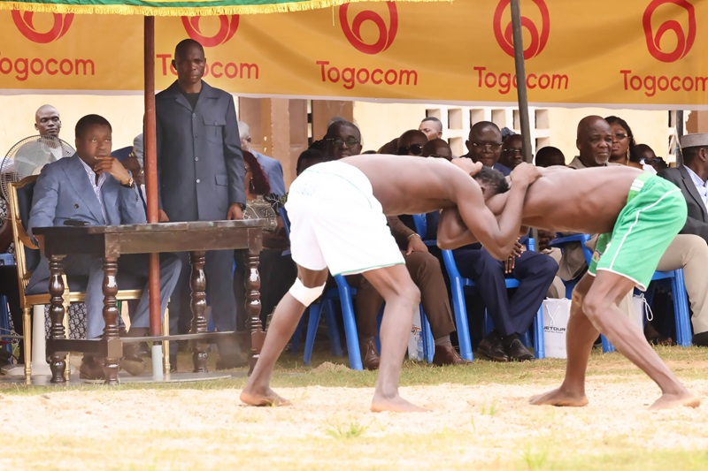 Les festivités marquant l’édition 2024 des luttes traditionnelles Evala en pays kabyè ont débuté ce samedi 13 juillet sur le terrain de l’École primaire publique de Kagnalada dans le canton de Pya, en présence du Président de la République, Faure Essozimna Gnassingbé.