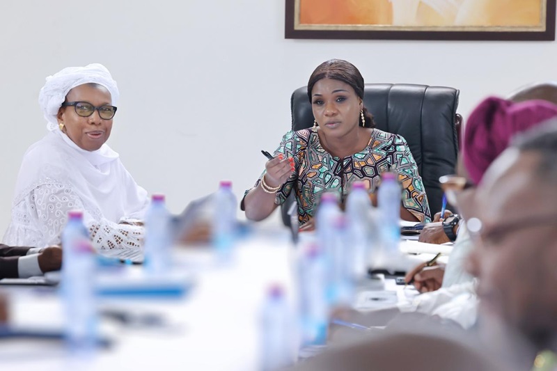 Madame Sandra Ablamba Johnson, Ministre, Secrétaire général de la Présidence de la République a présidé, ce 9 août 2024, une séance de travail stratégique avec une délégation du Fonds des Nations unies pour l’enfance (UNICEF), conduite par la Représentante-résidente Madame Aissata Ba Sidibé.