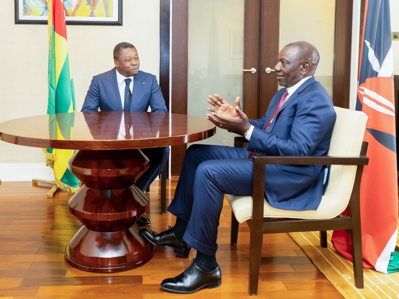 En marge de la cérémonie d’investiture du nouveau Président ghanéen John Dramani Mahama qui s’est déroulée ce 7 janvier 2025 à Accra, le chef de l’État Faure Essozimna Gnassingbé s’est entretenu, avec son homologue kényan, William Ruto.