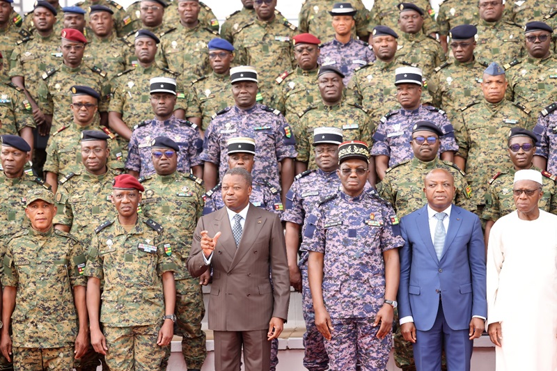 La session annuelle du Grand Rapport des Forces armées togolaises (FAT) s’est tenue ce 13 janvier 2025 à Lomé, sous la présidence du Président de la République, Faure Essozimna Gnassingbé, chef des armées.