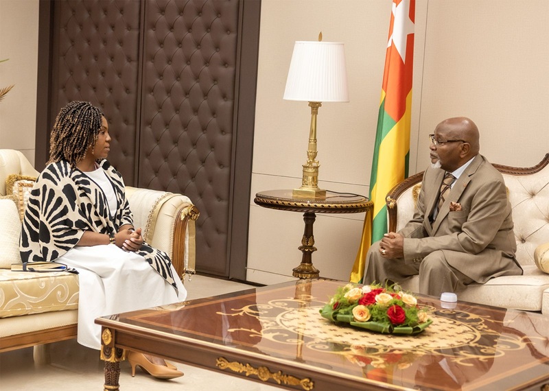 En séjour à Lomé dans le cadre des travaux du neuvième Congrès panafricain, la Vice-Présidente de la République de Colombie, Madame Francia Márquez, a rendu ce 09 décembre 2025, une visite de courtoisie au Président de la République, Jean-Lucien Kwassi Lanyo Savi de Tové.