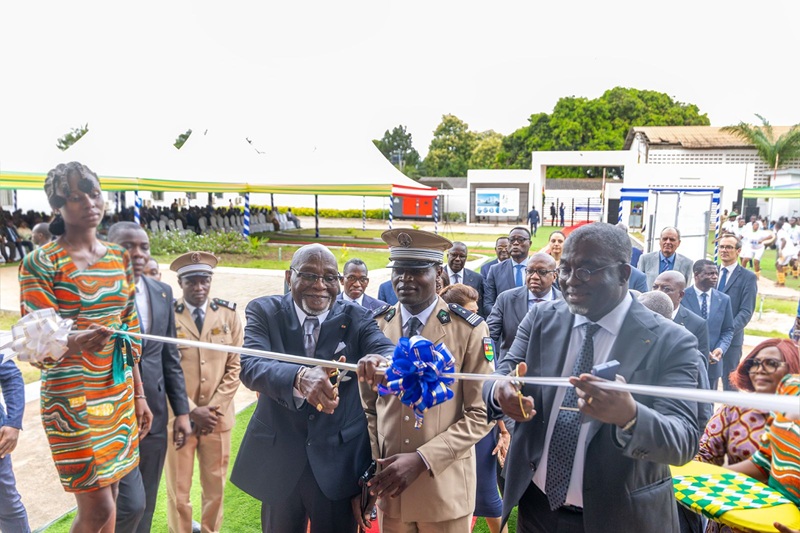 Le Togo a franchi une nouvelle étape dans le renforcement de son dispositif de contrôle alimentaire avec l’inauguration officielle du Laboratoire national de sécurité sanitaire et phytosanitaire des aliments (LaNSA).